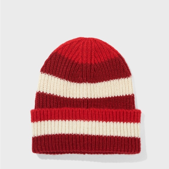 American Eagle Outfitters Accessories - American Eagle NWT Red and White Striped Beanie